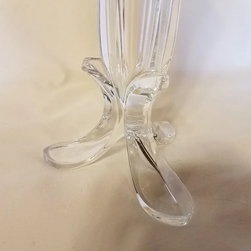 Cristal d'Arques Lead Crystal Footed Bud Vase Vintage Petal Details EUC‎